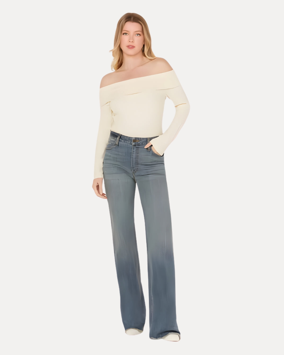 FADE FLARED JEANS